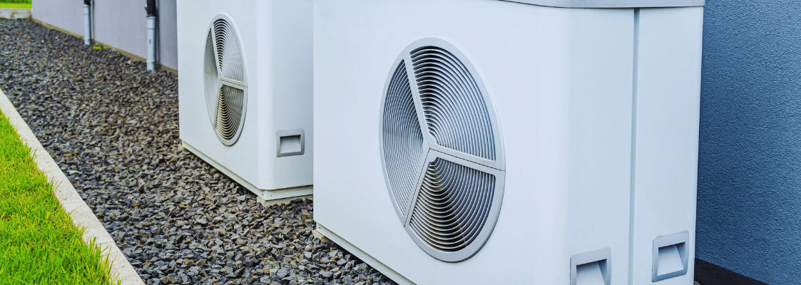 You are currently viewing Heat Pumps vs Gas Boilers: What Homeowners Should Know in 2026